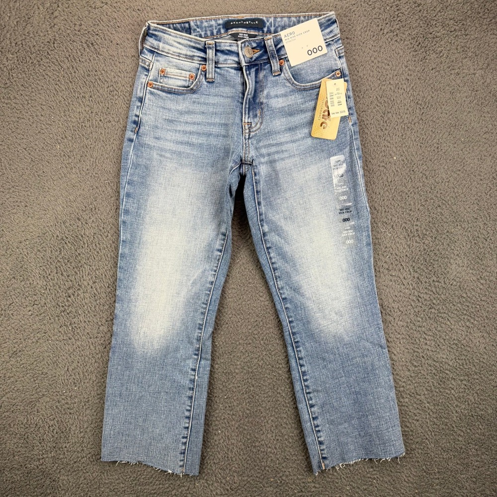 Aeropostale Womens Mid Rise Kick Crop Stretch Jeans Light Wash Blue 000R 9933